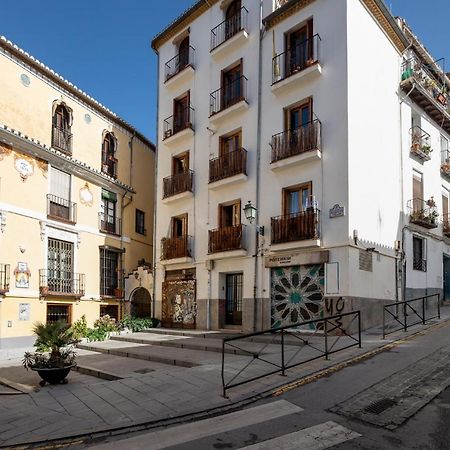 Apartamentos Realejo - Diseno, Confort Y Encanto En El Centro Historico De Granada Dış mekan fotoğraf
