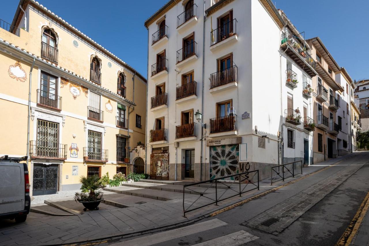 Apartamentos Realejo - Diseno, Confort Y Encanto En El Centro Historico De Granada Dış mekan fotoğraf