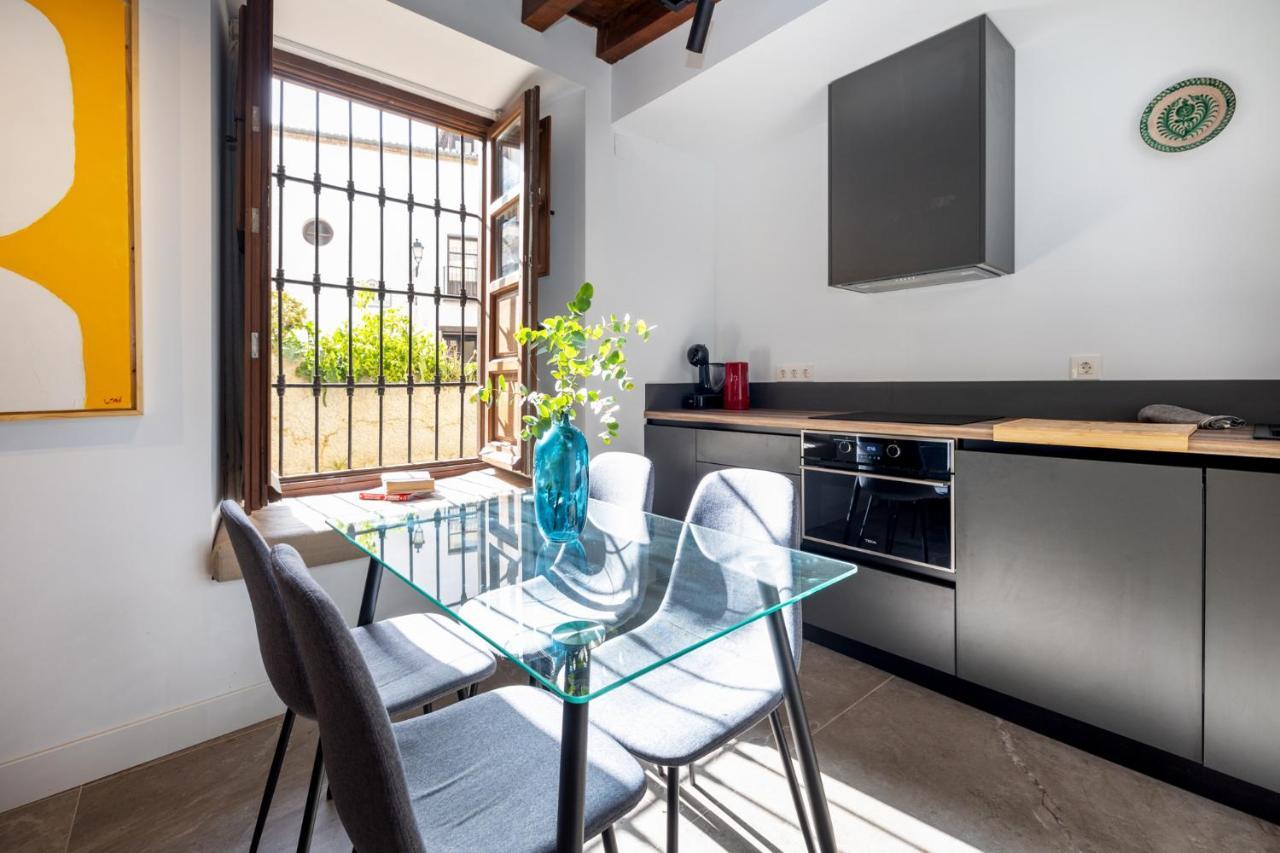 Apartamentos Realejo - Diseno, Confort Y Encanto En El Centro Historico De Granada Dış mekan fotoğraf