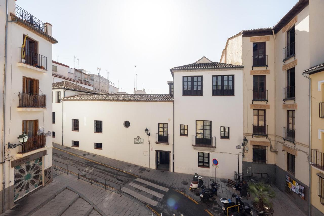 Apartamentos Realejo - Diseno, Confort Y Encanto En El Centro Historico De Granada Dış mekan fotoğraf