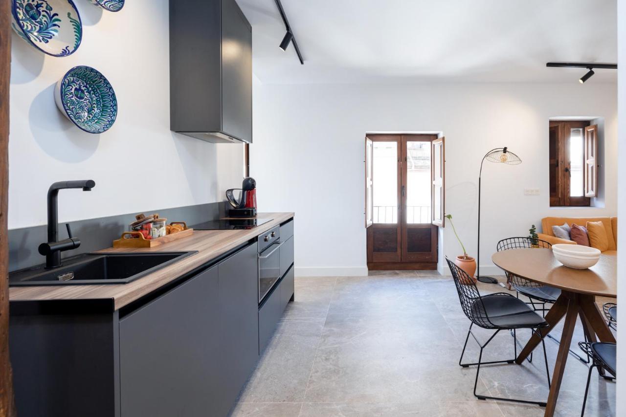 Apartamentos Realejo - Diseno, Confort Y Encanto En El Centro Historico De Granada Dış mekan fotoğraf