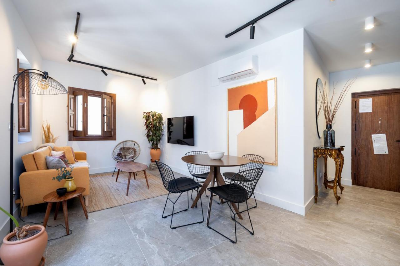 Apartamentos Realejo - Diseno, Confort Y Encanto En El Centro Historico De Granada Dış mekan fotoğraf